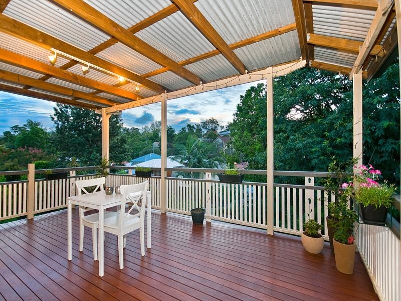 27 Rosalie Street, Bardon QLD 4065