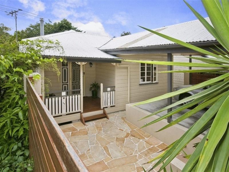 27 Rosalie Street, Bardon QLD 4065