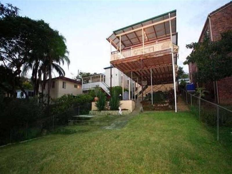 27 Rosalie Street, Bardon QLD 4065