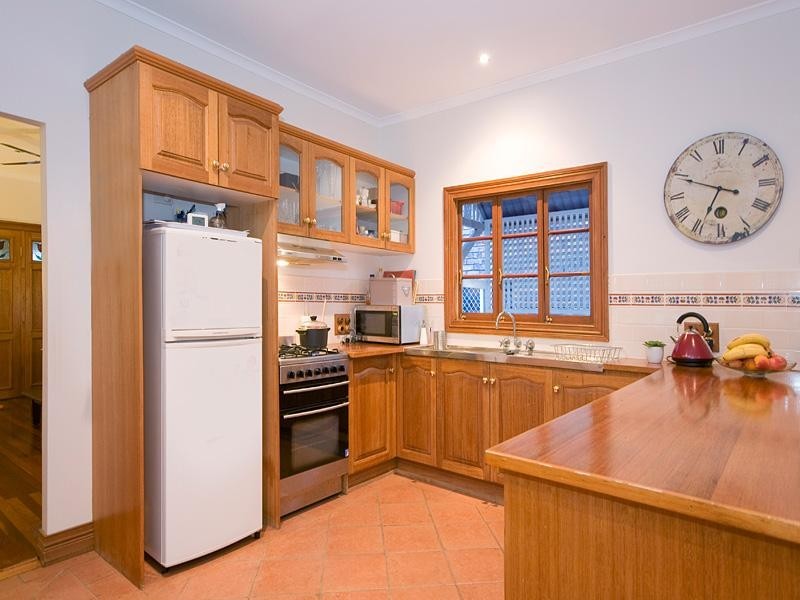 27 Rosalie Street, Bardon QLD 4065