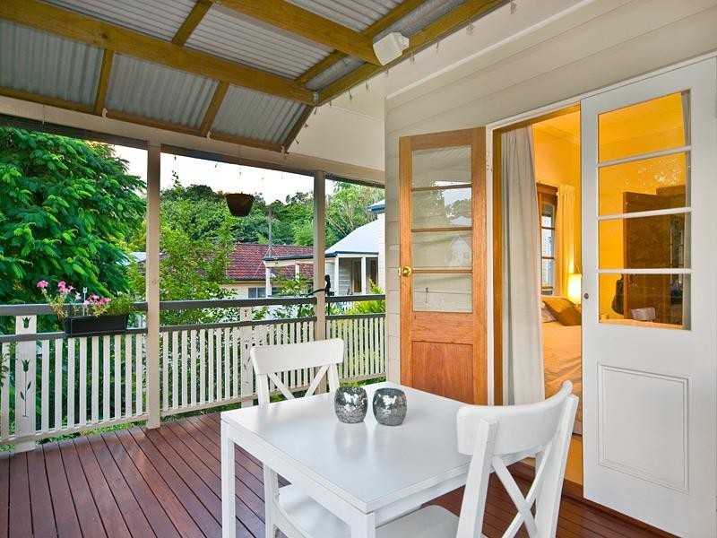 27 Rosalie Street, Bardon QLD 4065