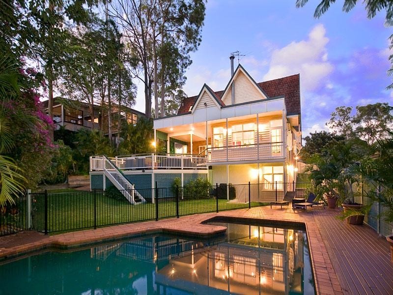 22 Carroll Street, Bardon QLD 4065