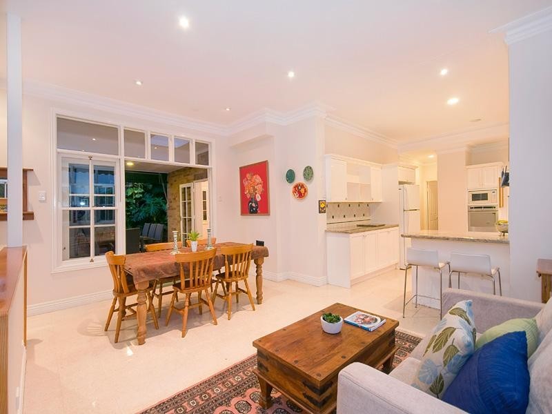 22 Carroll Street, Bardon QLD 4065