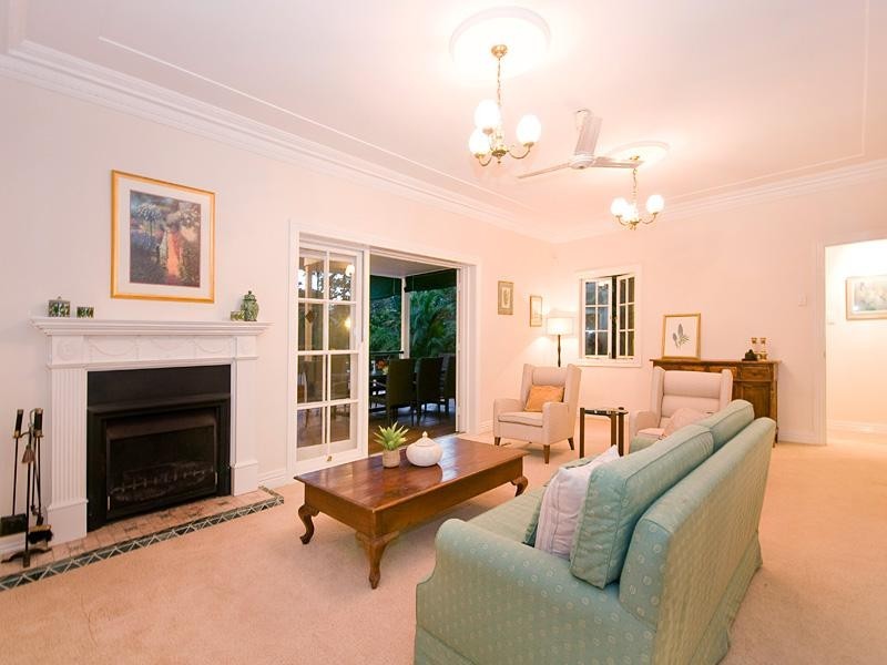 22 Carroll Street, Bardon QLD 4065