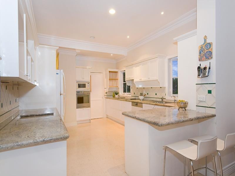 20 Carroll Street, Bardon QLD 4065