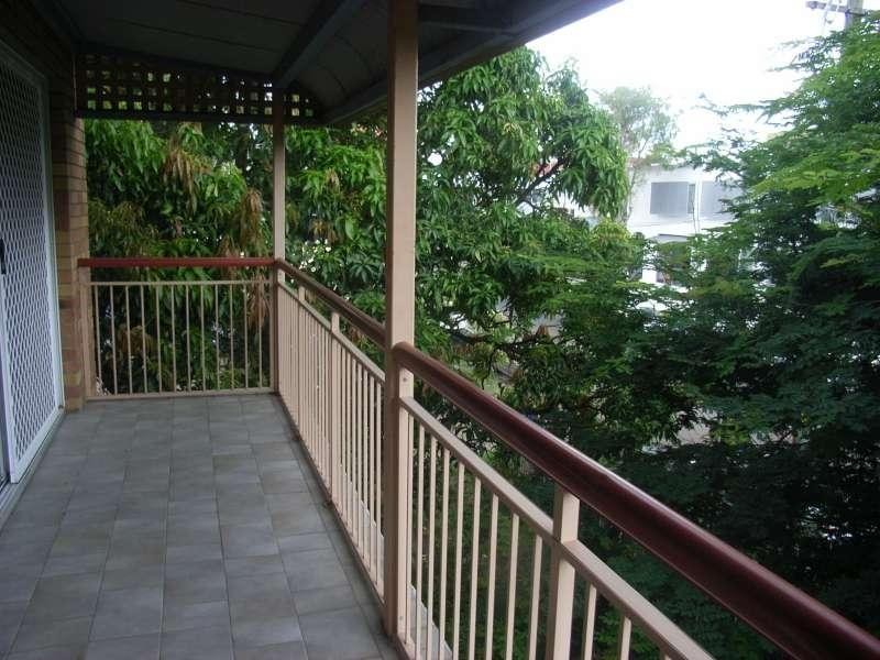 4/9 Walsh Street, Milton QLD 4064