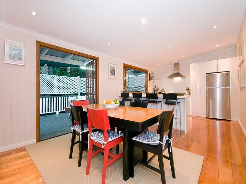 27 Ewart Street, Paddington QLD 4064