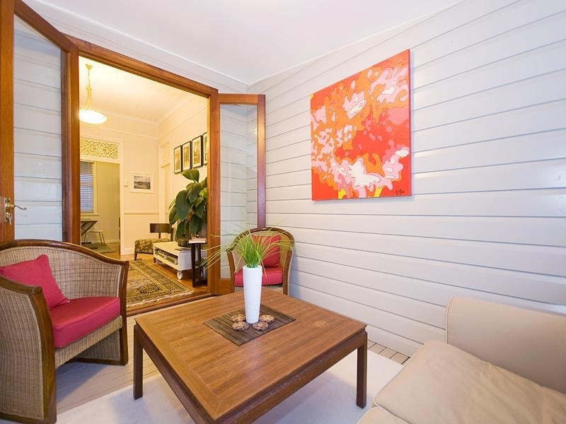 27 Ewart Street, Paddington QLD 4064