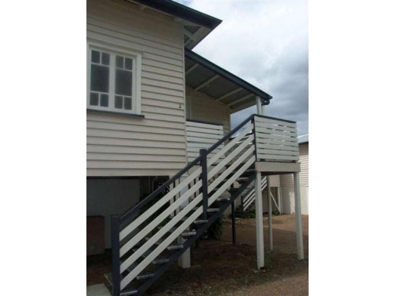 2/12 Myrtle Street, Grange QLD 4051