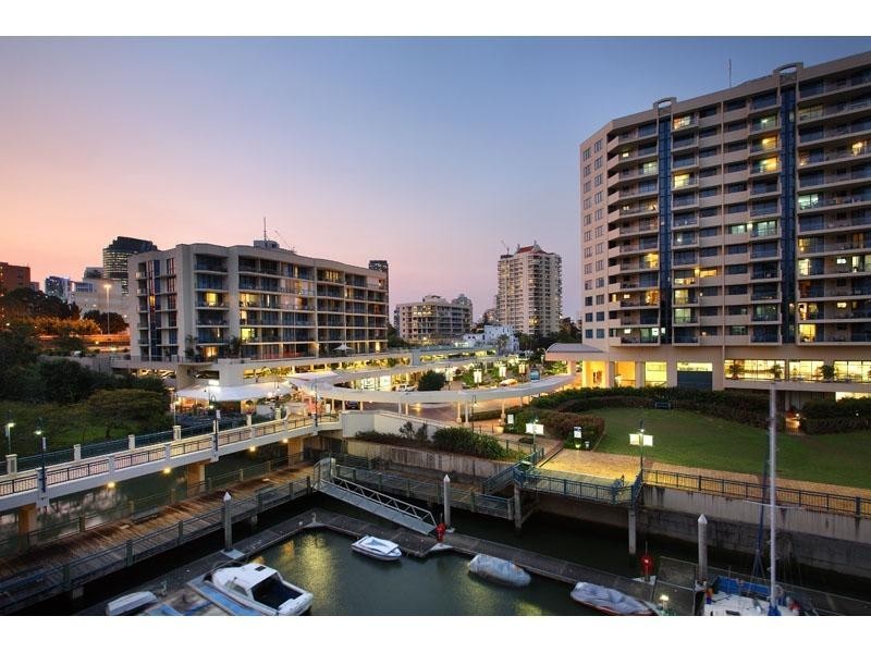 78 Cairns Street, Kangaroo Point QLD 4169