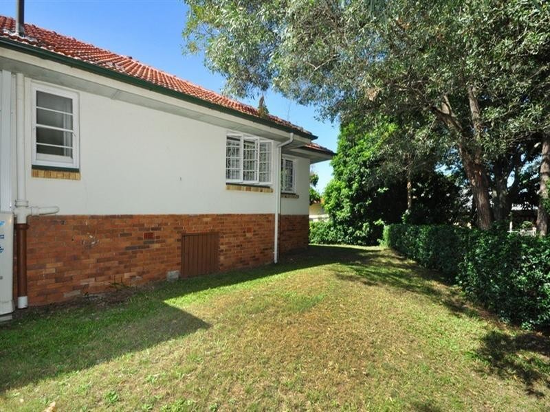 25 Ashgrove Avenue, Ashgrove QLD 4060