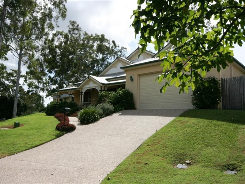 89 Daintree Place, Riverhills QLD 4074