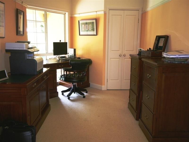 89 Daintree Place, Riverhills QLD 4074