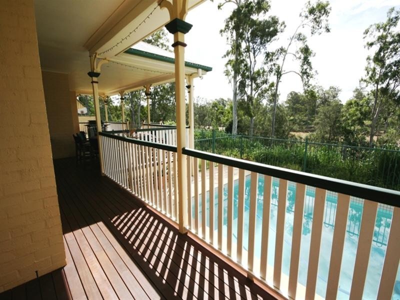 89 Daintree Place, Riverhills QLD 4074