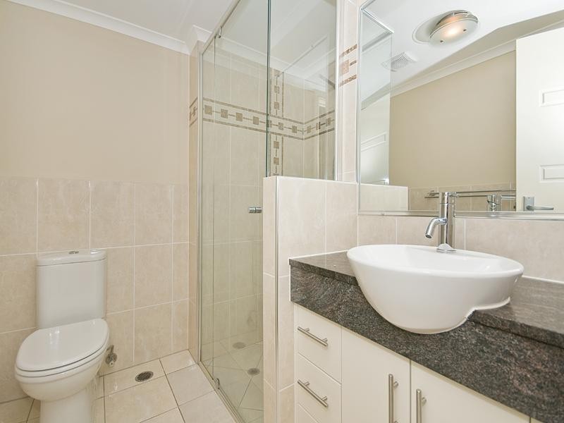 2/252 Given Terrace, Paddington QLD 4064