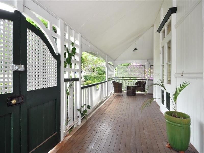 54 Coopers Camp Road, Bardon QLD 4065