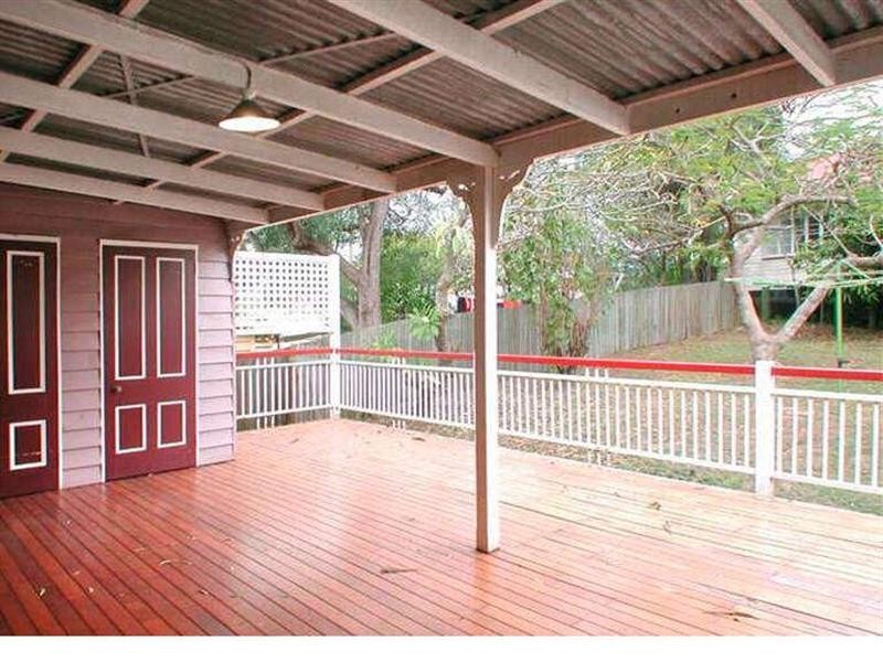 24 Coronation Street, Bardon QLD 4065