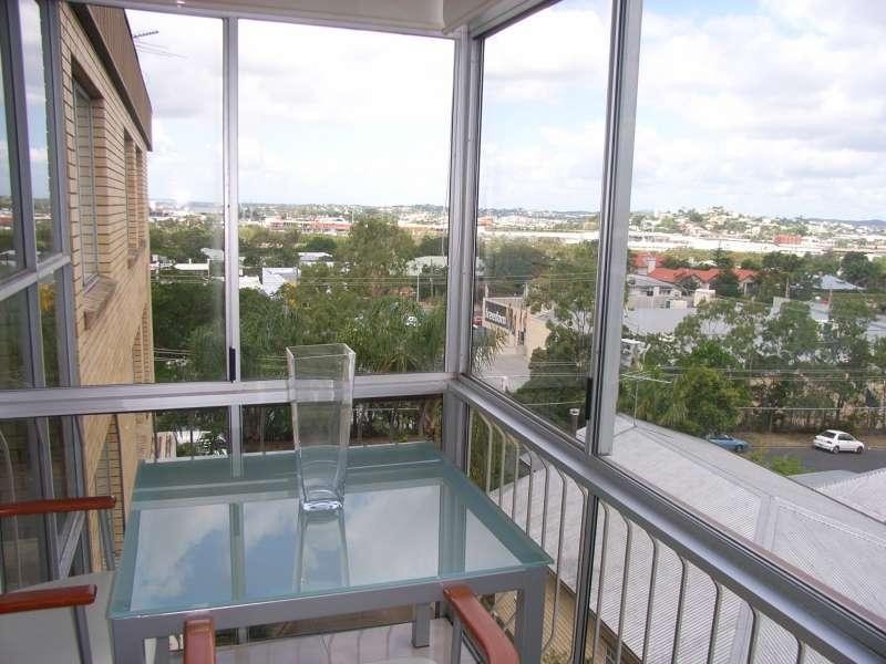 8/20 Rosemount Terrace, Windsor QLD 4030