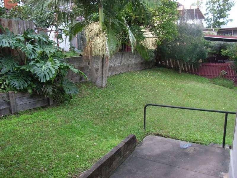 2/203 Wynnum Road, Norman Park QLD 4170