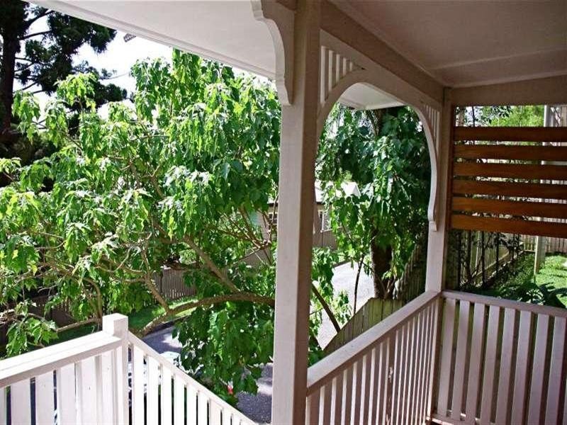 10 Wolseley Street, Paddington QLD 4064