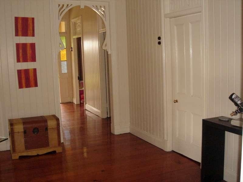 18 Kenwyn Road, Red Hill QLD 4059