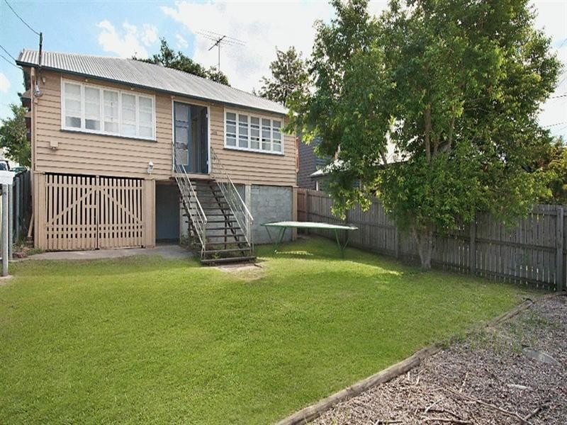 3 Guildford Street, Kelvin Grove QLD 4059