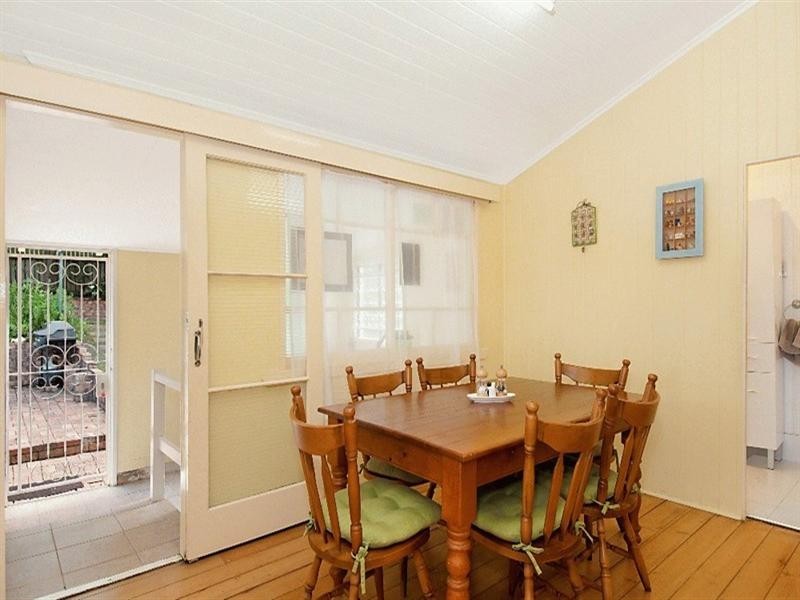 3 Guildford Street, Kelvin Grove QLD 4059