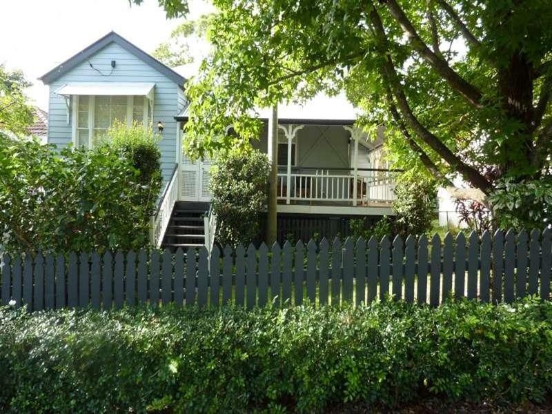 39 Alexandra Street, Bardon QLD 4065