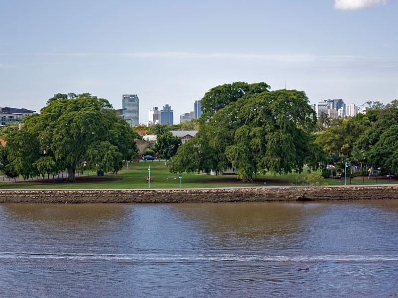 5/8 Sandford Street, St Lucia QLD 4067