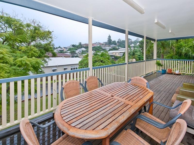 102 Lower Cairns Terrace, Red Hill QLD 4059