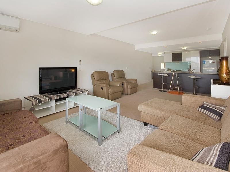 49/95 Clarence Road, Indooroopilly QLD 4068