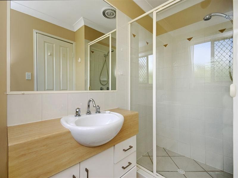 5 Boyland Street, Seventeen Mile Rocks QLD 4073