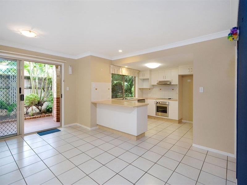 5 Boyland Street, Seventeen Mile Rocks QLD 4073