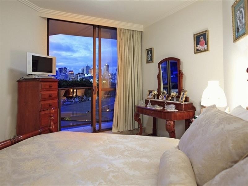 26 Lower River Terrace, South Brisbane QLD 4101