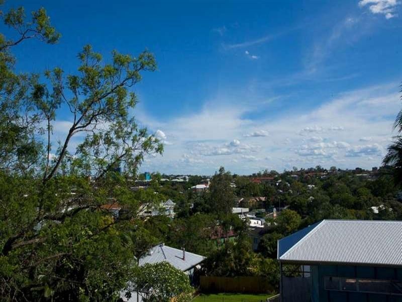 28 Penrose Street, Auchenflower QLD 4066