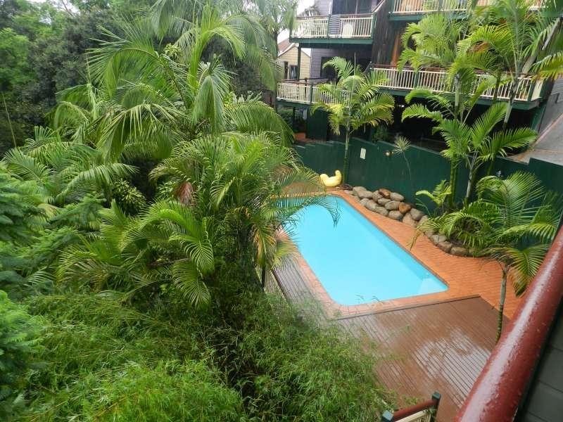 33 Upper Cairns Terrace, Red Hill QLD 4059