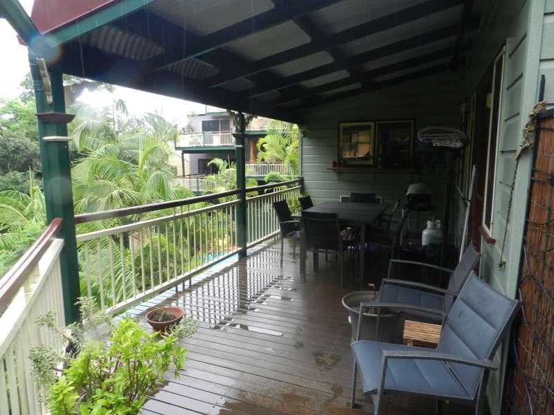 33 Upper Cairns Terrace, Red Hill QLD 4059