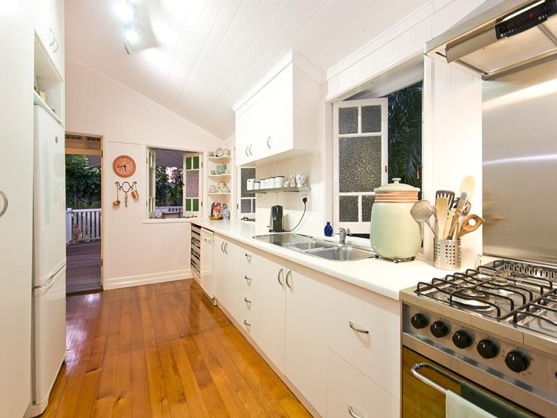 15 Brindle Street, Paddington QLD 4064