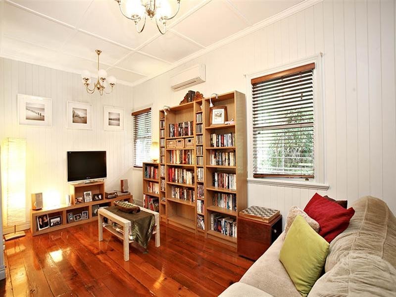 26 Soudan Street, Bardon QLD 4065