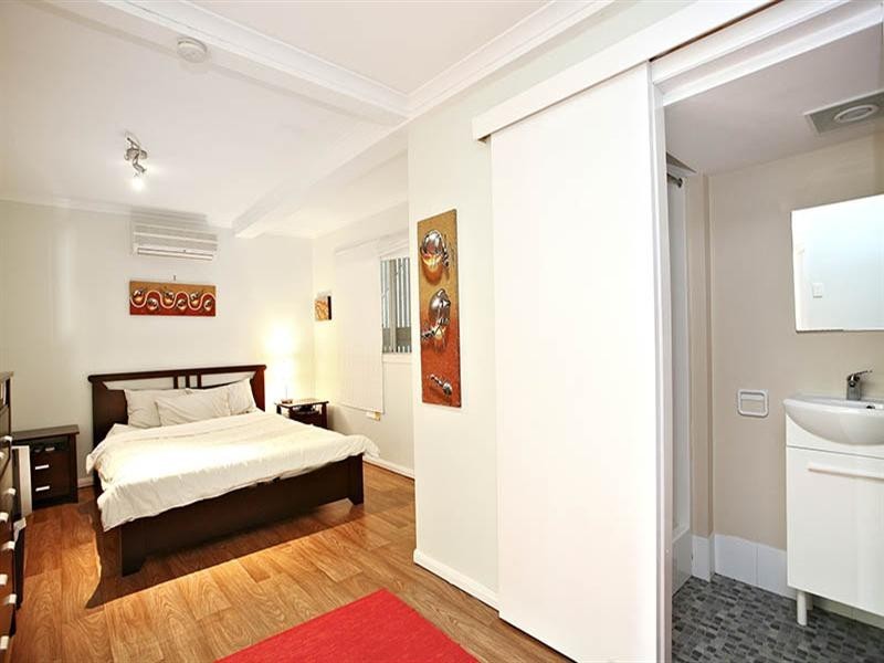 26 Soudan Street, Bardon QLD 4065