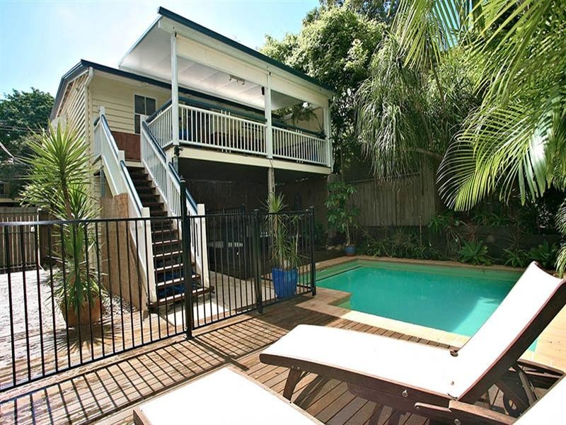 26 Soudan Street, Bardon QLD 4065