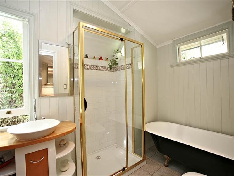 26 Soudan Street, Bardon QLD 4065