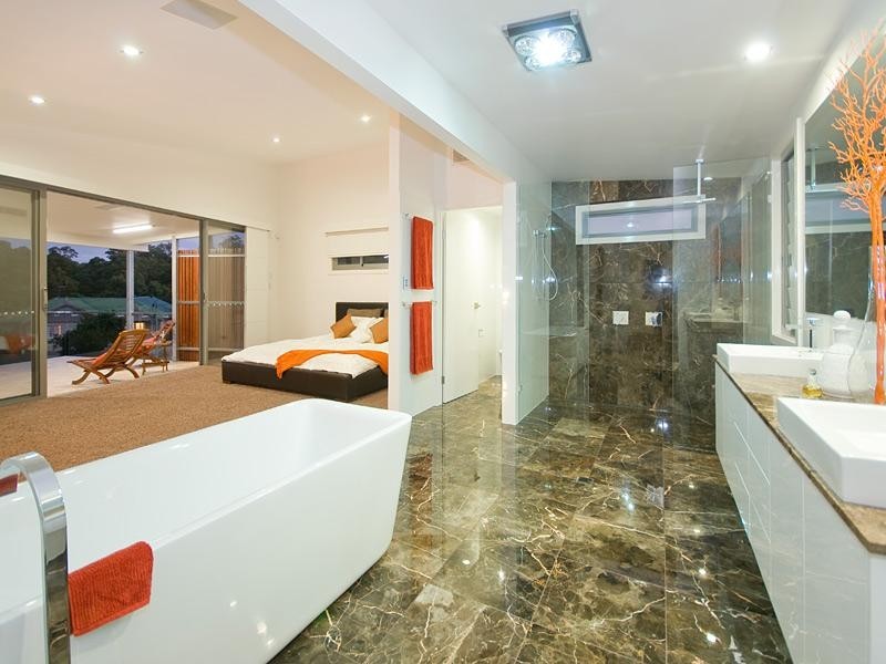 128 Outlook Crescent, Bardon QLD 4065