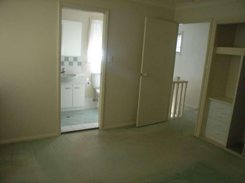 28/360 Simpsons Road, Bardon QLD 4065