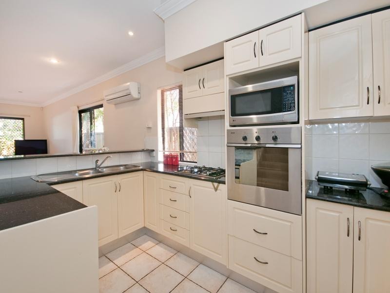 16 Boys Street, Paddington QLD 4064