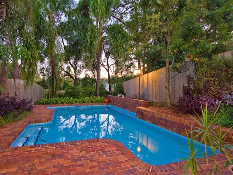 25 Kinkade Avenue, Ashgrove QLD 4060