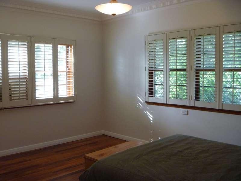 19 Woodstock Road, Toowong QLD 4066