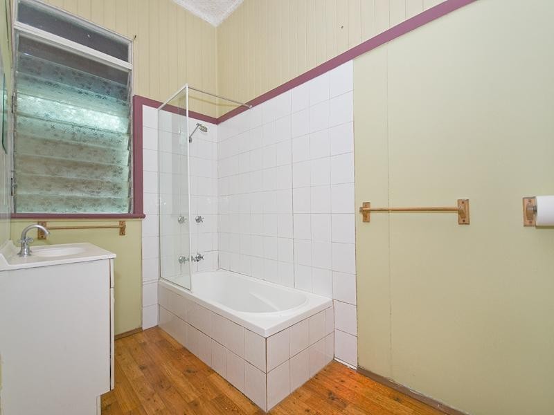 36 Haig Road, Milton QLD 4064