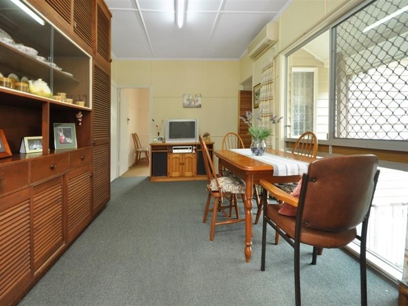 90 Davies Road, Ashgrove QLD 4060