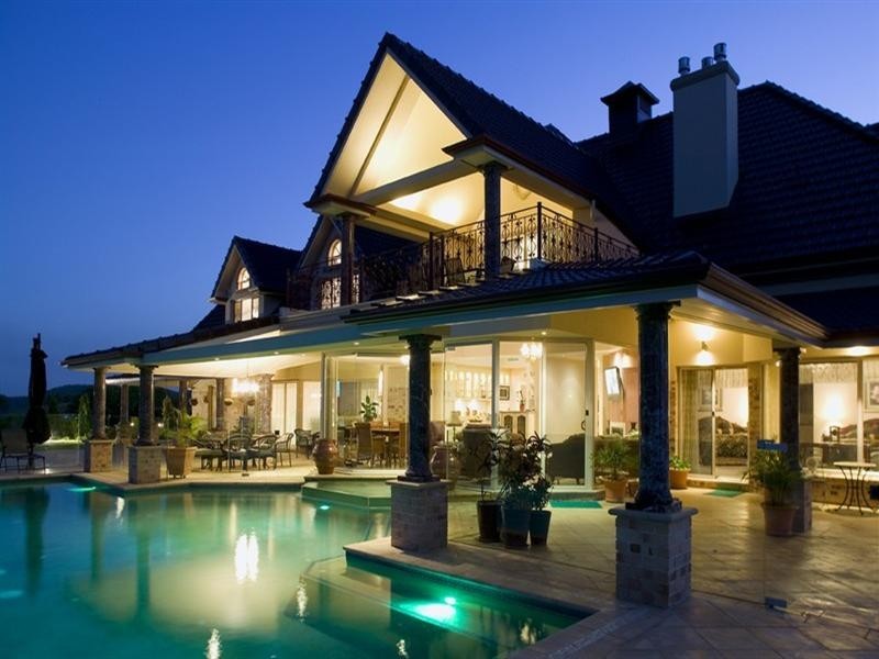 753 Clear Mountain Road, Clear Mountain QLD 4500